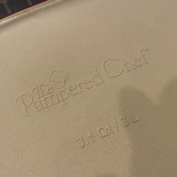 NWOT The Pampered Chef Casserole Dish - Picture 8 of 8